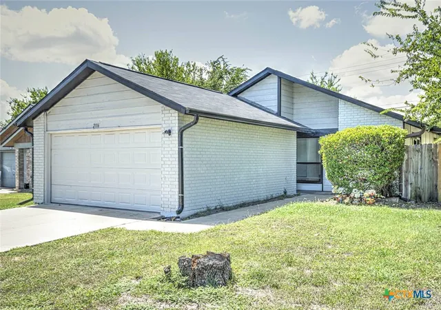 Photo 2 of Single family home for sale at 2116 Coach Dr, Killeen, TX 76543 | MLS# 617013 | Listing updated on 2026-09-03