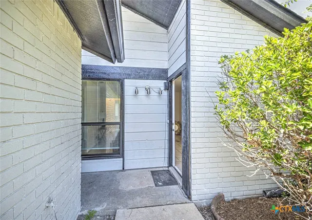 Photo 3 of Single family home for sale at 2116 Coach Dr, Killeen, TX 76543 | MLS# 617013 | Listing updated on 2026-09-03