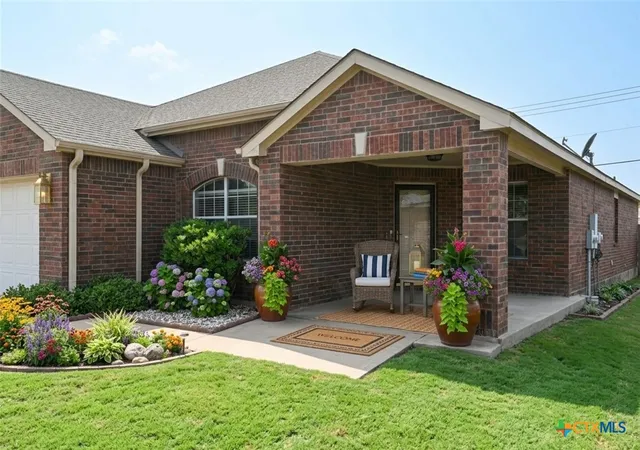 Photo 2 of Sale Pending at 6009 Bridgewood Dr, Killeen, TX 76549 | MLS# 623751 | Listing updated on 2026-09-12