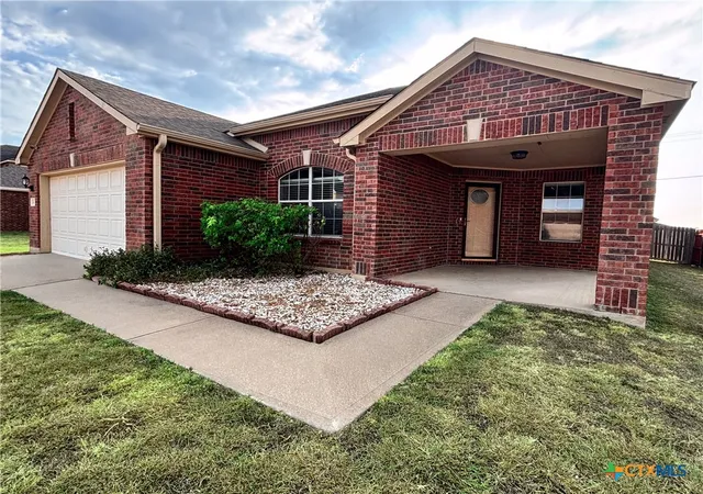 Photo 3 of Sale Pending at 6009 Bridgewood Dr, Killeen, TX 76549 | MLS# 623751 | Listing updated on 2026-09-12