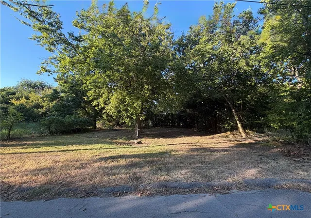 Photo 2 of Land for sale at 713 E Avenue D, Temple, TX 76501 | MLS# 623818 | Listing updated on 2026-09-10