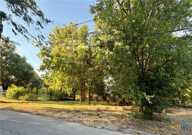 Photo 3 of Land for sale at 713 E Avenue D, Temple, TX 76501 | MLS# 623818 | Listing updated on 2026-09-10
