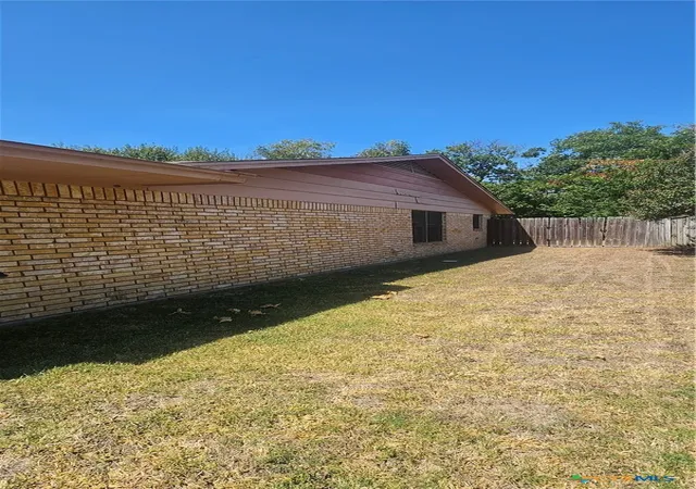 Photo 2 of Single family home for sale at 1207 Ruiz Dr, Killeen, TX 76543 | MLS# 623701 | Listing updated on 2026-09-07