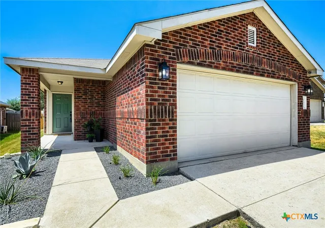 Photo 1 of Townhouse for sale at 137 Pine Arbol, Buda, TX 78610 | MLS# 623467 | Listing updated on 2026-09-01