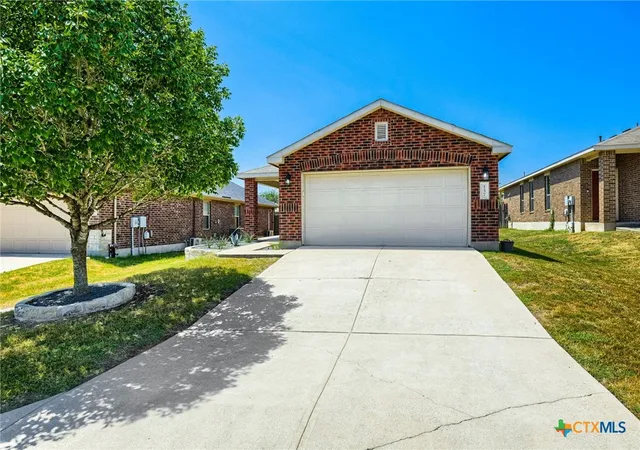 Photo 3 of Townhouse for sale at 137 Pine Arbol, Buda, TX 78610 | MLS# 623467 | Listing updated on 2026-09-01