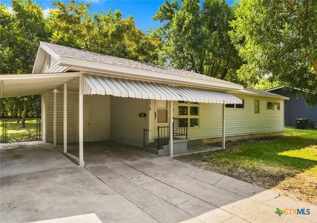 Photo 1 of Single family home for sale at 1319 S 37th St, Temple, TX 76504 | MLS# 623860 | Listing updated on 2026-09-15