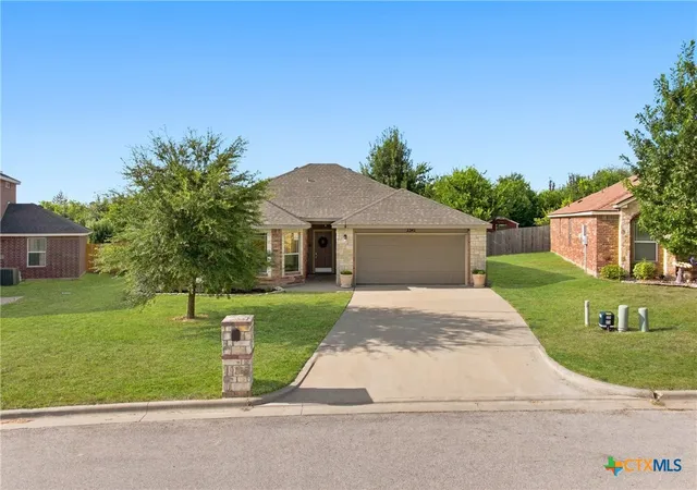 Photo 1 of Sale Pending at 2342 Washington Dr, Belton, TX 76513 | MLS# 623762 | Listing updated on 2026-09-09