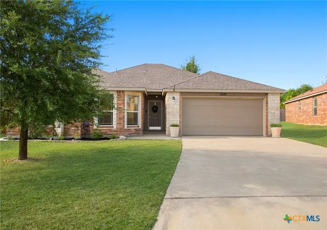 Photo 3 of Sale Pending at 2342 Washington Dr, Belton, TX 76513 | MLS# 623762 | Listing updated on 2026-09-09
