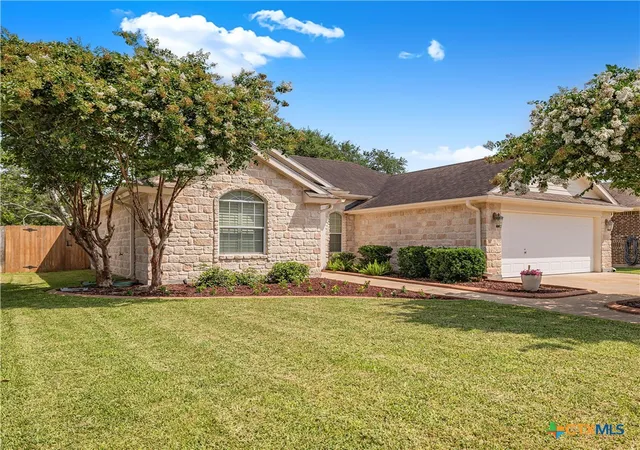 Photo 1 of Single family home for sale at 308 Green Gable Dr, Victoria, TX 77904 | MLS# 623871 | Listing updated on 2026-09-16