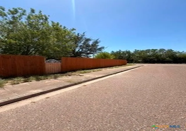 Photo 3 of Manufactured home for sale at 706 N Moorefield Rd St, Mission, TX 78572 | MLS# 623728 | Listing updated on 2026-08-29
