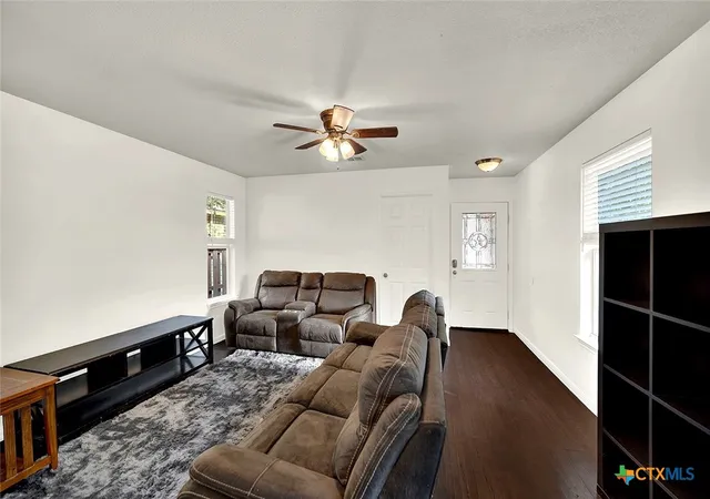 Photo 4 of Single family home for sale at 301 Armstrong St, San Marcos, TX 78666 | MLS# 623861 | Listing updated on 2026-08-30