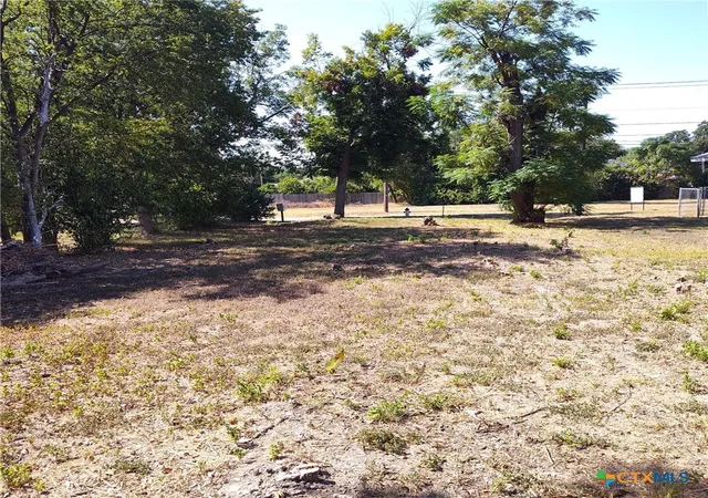 Photo 2 of Land for sale at 1004 E Avenue E, Temple, TX 76501 | MLS# 623801 | Listing updated on 2026-08-31