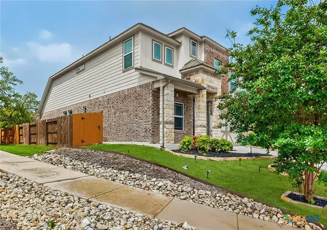 Photo 2 of Single family home for sale at 1239 Loma Ranch Ranch, New Braunfels, TX 78132 | MLS# 623934 | Listing updated on 2026-09-14