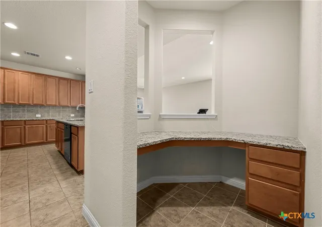 Photo 4 of Single family home for sale at 809 Vintage Wy, Harker Heights, TX 76548 | MLS# 623901 | Listing updated on 2026-08-29