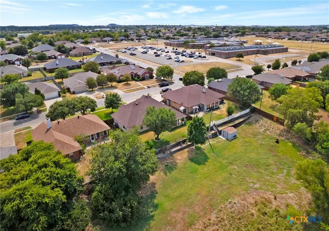 Photo 3 of Single family home for sale at 2005 Excel Dr, Killeen, TX 76542 | MLS# 623933 | Listing updated on 2026-08-31