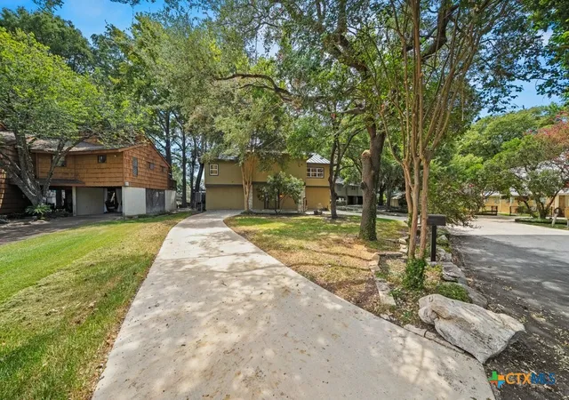 Photo 4 of Single family home for sale at 107 Palmkey St, Mc Queeney, TX 78123 | MLS# 621898 | Listing updated on 2026-10-01