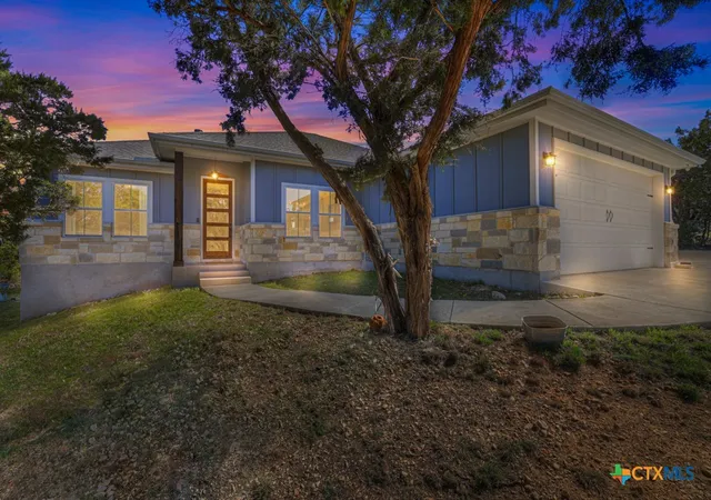 Photo 1 of Sale Pending at 315 Hilltop Rdg, New Braunfels, TX 78132 | MLS# 623955 | Listing updated on 2026-09-21