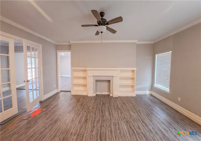 Photo 3 of Single family home for sale at 321 Circle Dr, Wharton, TX 77488 | MLS# 623970 | Listing updated on 2026-08-31