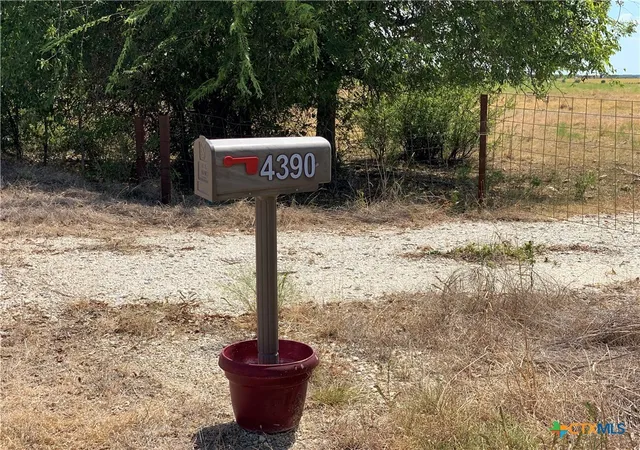 Land for sale at 4390 County Rd 220, Gatesville, TX 76528 | MLS# 623807