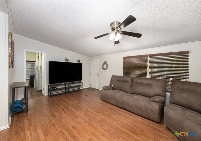 Photo 3 of Manufactured home for sale at 941 Shady Loop, Killeen, TX 76549 | MLS# 623881 | Listing updated on 2026-09-07