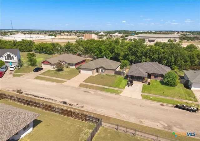 Photo 2 of Single family home for sale at 1910 Michele Dr, Killeen, TX 76542 | MLS# 622682 | Listing updated on 2026-08-31