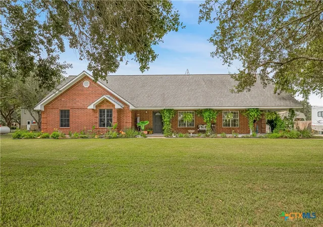 Photo 1 of Single family home for sale at 126 Lakeview Dr, Victoria, TX 77905 | MLS# 623973 | Listing updated on 2026-08-31