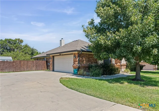 Photo 2 of Single family home for sale at 2605 Green Giant Dr, Harker Heights, TX 76548 | MLS# 624067 | Listing updated on 2026-09-01