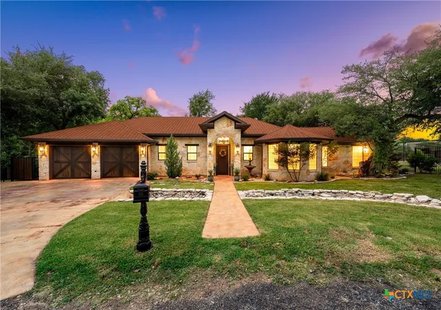 Photo 1 of Single family home for sale at 139 Silver Valley, Waco, TX 76705 | MLS# 624073 | Listing updated on 2026-09-01