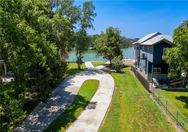 Photo 4 of Land for sale at 152 Lakeside Dr, Seguin, TX 78155 | MLS# 624084 | Listing updated on 2026-09-01