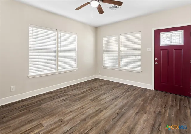 Photo 3 of Single family home for sale at 1903 E North St, Victoria, TX 77901 | MLS# 624131 | Listing updated on 2026-09-01