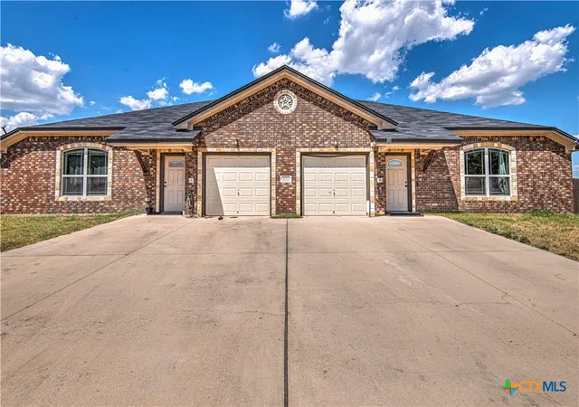 Photo 1 of Multi family home for sale at 200 Sladecek Dr, Killeen, TX 76542 | MLS# 622799 | Listing updated on 2026-09-05