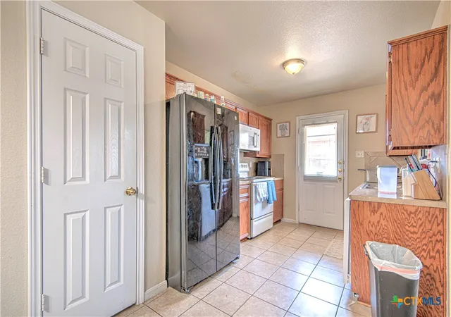 Photo 3 of House for sale at 1504 Golden Eagle Ct, Killeen, TX 76549 | MLS# 622416 | Listing updated on 2026-09-05