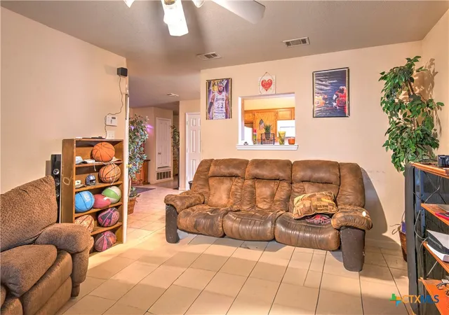 Photo 2 of House for sale at 1505 Golden Eagle Ct, Killeen, TX 76549 | MLS# 622415 | Listing updated on 2026-09-05