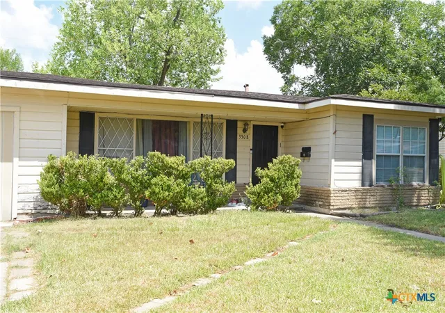 Photo 2 of Single family home for sale at 3308 Avondale St, Victoria, TX 77901 | MLS# 624155 | Listing updated on 2026-09-08
