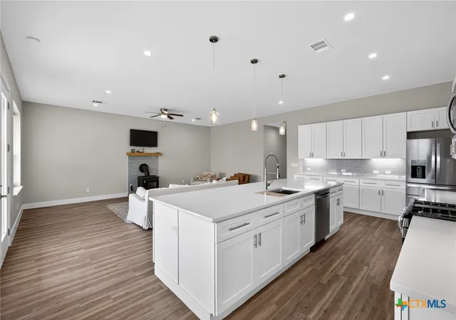 Photo 4 of House for sale at 3650 Fm 932, Jonesboro, TX 76538 | MLS# 624123 | Listing updated on 2026-09-02