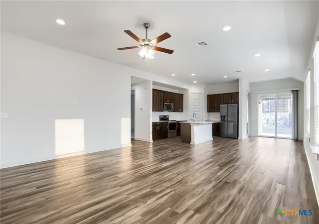 Photo 4 of Single family home for sale at 644 Peace Pipe Way, Georgetown, TX 78628 | MLS# 624110 | Listing updated on 2026-09-11