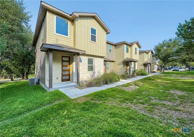 Photo 2 of Townhouse for sale at 18800 Hogan Cir #20, Lago Vista, TX 78645 | MLS# 624189 | Listing updated on 2026-09-10