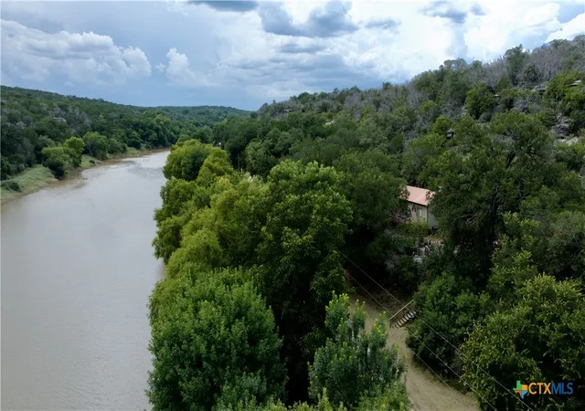 Photo 1 of Single family home for sale at 2212 N River Rd, Lampasas, TX 76550 | MLS# 624190 | Listing updated on 2026-09-01