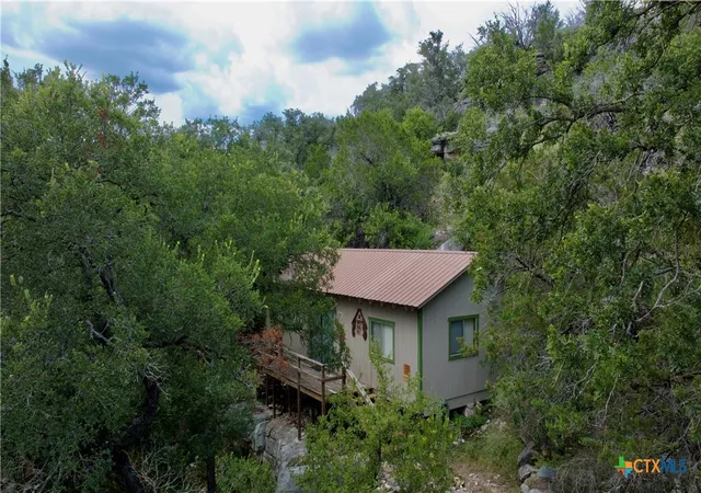 Photo 4 of Single family home for sale at 2212 N River Rd, Lampasas, TX 76550 | MLS# 624190 | Listing updated on 2026-09-01