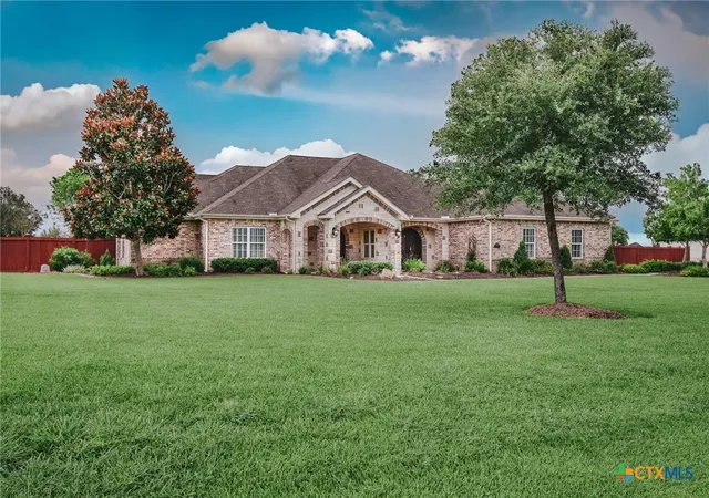 Photo 2 of Single family home for sale at 108 Ontario St, Victoria, TX 77905 | MLS# 624179 | Listing updated on 2026-09-01