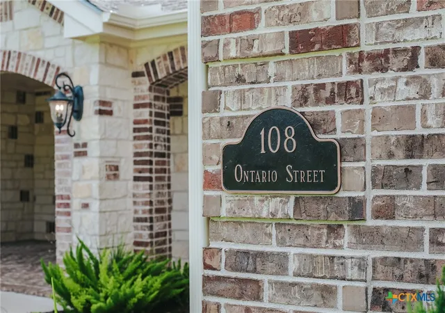 Photo 3 of Single family home for sale at 108 Ontario St, Victoria, TX 77905 | MLS# 624179 | Listing updated on 2026-09-01