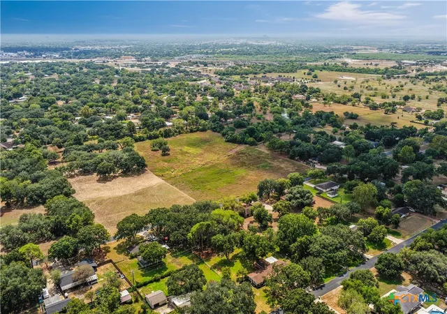 Photo 3 of Land for sale at 303 Edinburgh St, Victoria, TX 77904 | MLS# 624128 | Listing updated on 2026-09-07