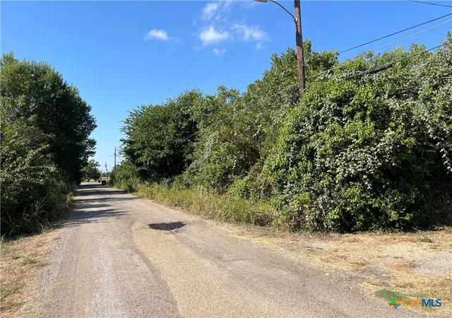 Land for sale at 314 N W Front St, Holland, TX 76534 | MLS# 624198