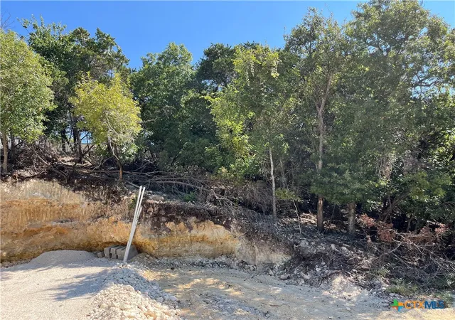 Photo 1 of Land for sale at 6692 Valley Dr, Belton, TX 76513 | MLS# 624208 | Listing updated on 2026-09-01