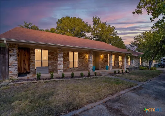 Photo 1 of Single family home for sale at 312 Southcross Rd, Georgetown, TX 78628 | MLS# 624220 | Listing updated on 2026-09-13