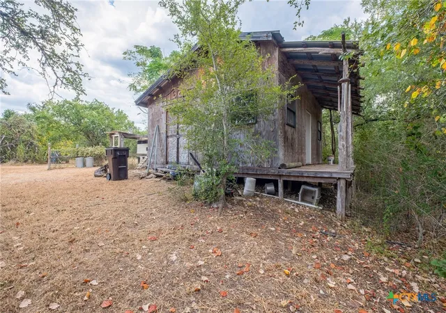 Photo 4 of Single family home for sale at 434 Mount Olive Rd, Cedar Creek, TX 78612 | MLS# 624235 | Listing updated on 2026-09-14