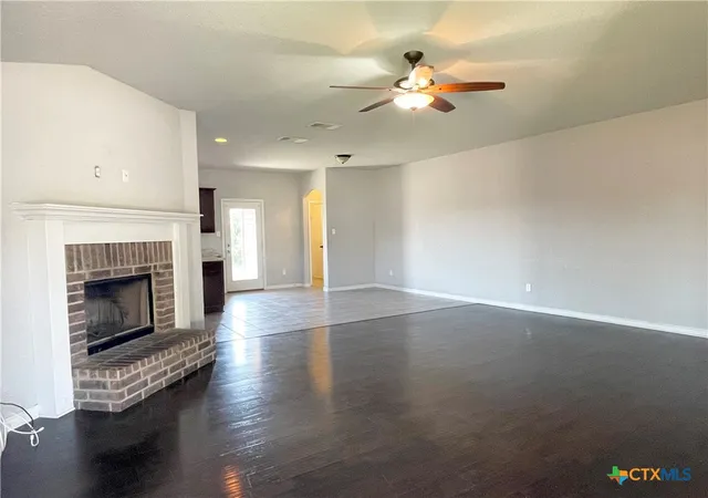 Photo 3 of Sale Pending at 2525 Elk Crk St, Temple, TX 76504 | MLS# 624240 | Listing updated on 2026-10-02