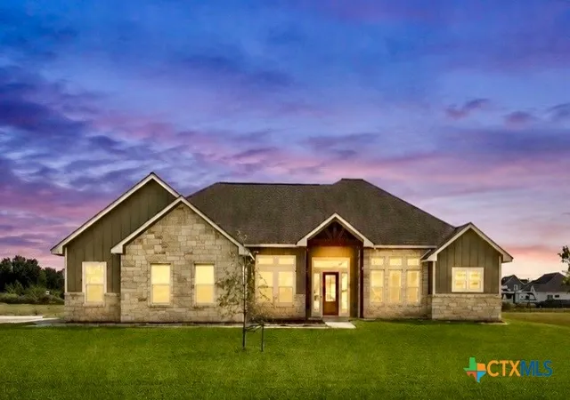 Single family home for sale at 36 Meadow Crk Dr, Inez, TX 77968 | MLS# 623644