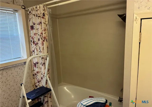 Photo 11 of Single family home for sale at 1603 N Ave J, Shiner, TX 77984 | MLS# 624255 | Listing updated on 2026-09-05