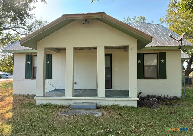 Photo 1 of Single family home for sale at 1603 N Ave J, Shiner, TX 77984 | MLS# 624255 | Listing updated on 2026-09-05